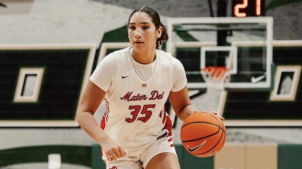 USC 2026 signee Kaeli Wynn playing at Mater Dei High School.