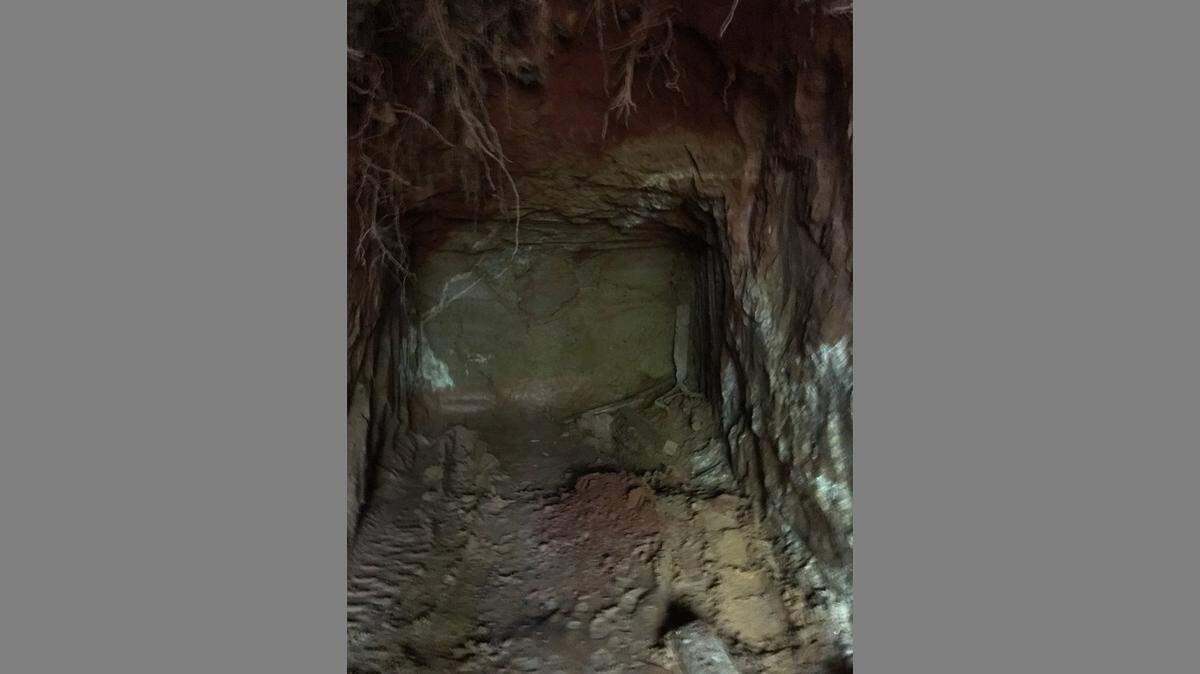 Greenville County, South Carolina investigators say they found “a sophisticated network of underground tunnels” hiding more than $200,000 in stolen property.