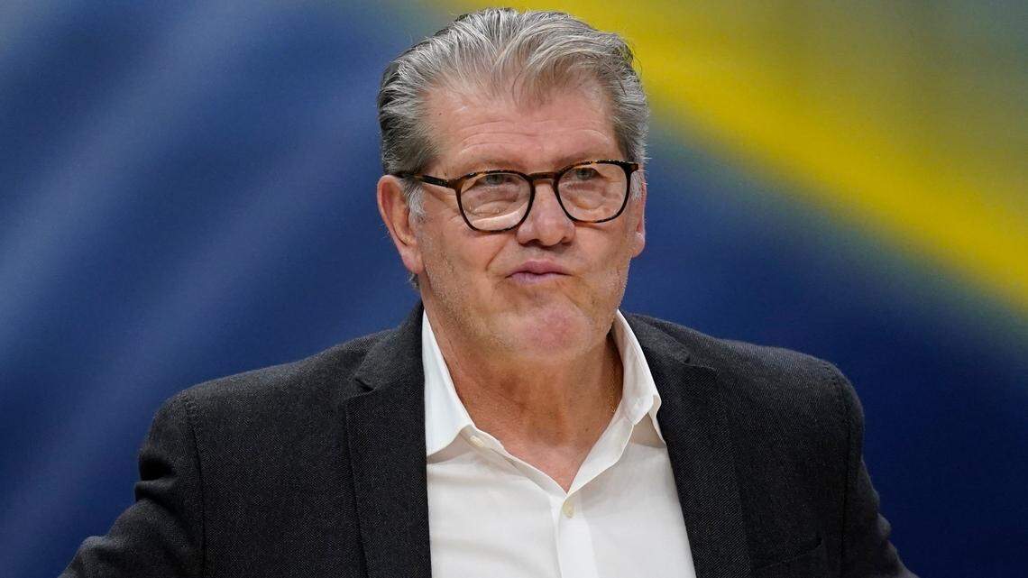 UConn head coach Geno Auriemma reacts during the second half of a college basketball game in the final round of the Women’s Final Four NCAA tournament Sunday, April 3, 2022, in Minneapolis. (AP Photo/Charlie Neibergall)