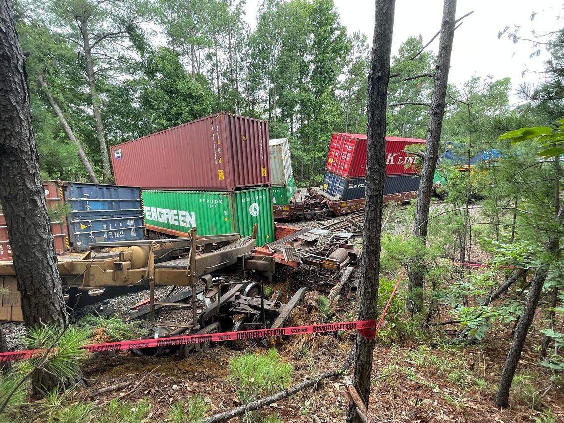 Images from the scene of a train derailment in Columbia.