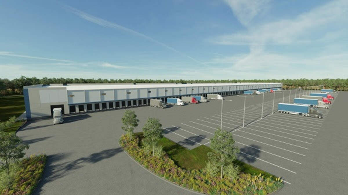 Summit Real Estate Group has broken ground on a new 350,000-square-foot speculative industrial building in Richland County’s Pineview Industrial Park.