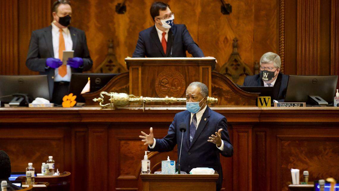 Wearing masks at the SC Capitol is required, but many found a way around the order