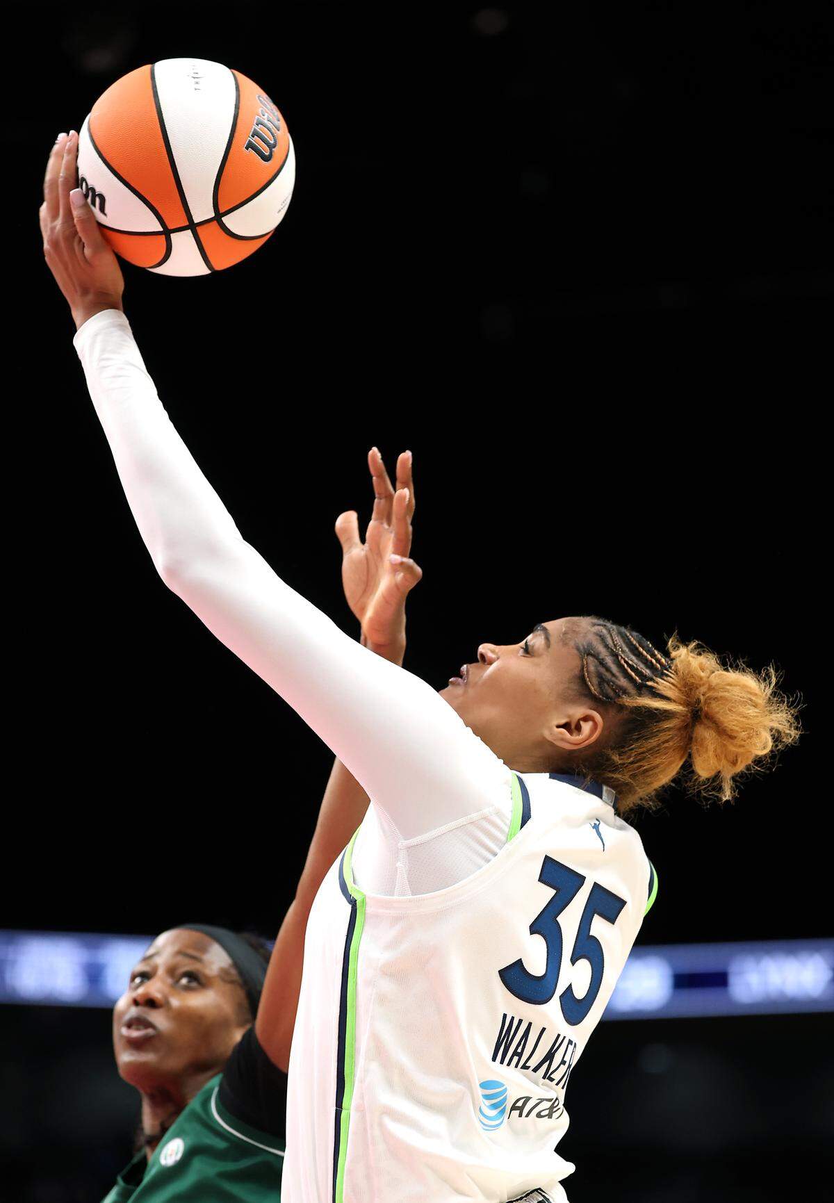 Sakima Walker with the Minnesota Lynx this preseason.