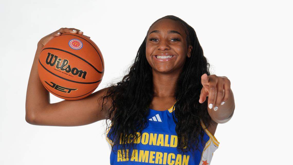 Former 5-star Clemson WBB recruit commits to new Big Ten school