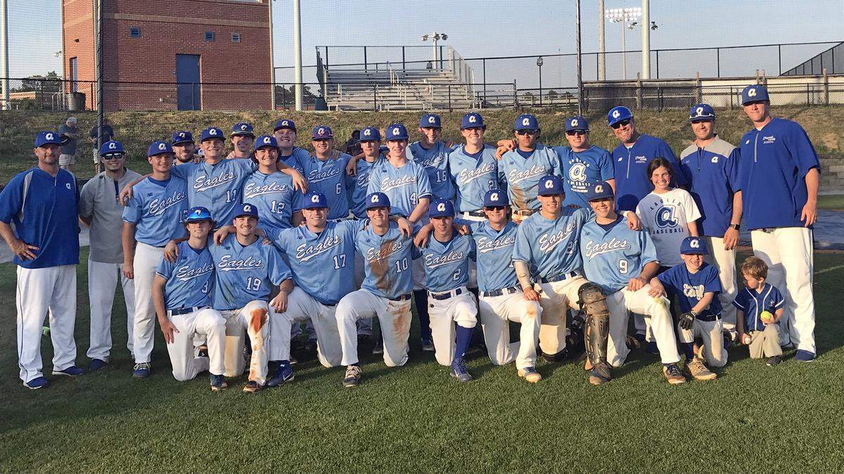 The 2019 Airport High baseball team