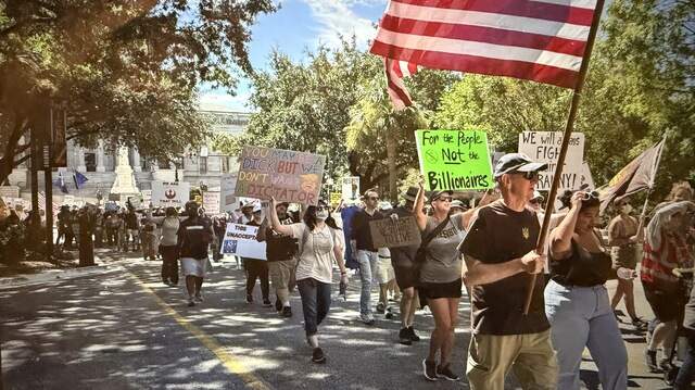 Several hundred rally at SC State House on Labor Day | The State