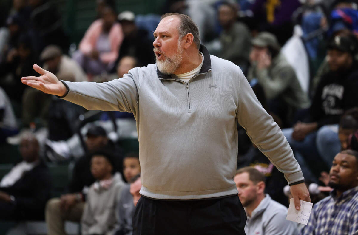 Hammond coach Davis Ross speaks to his players during the MLK Bash at Eau Claire High School in Columbia on Monday, January 20, 2025.
