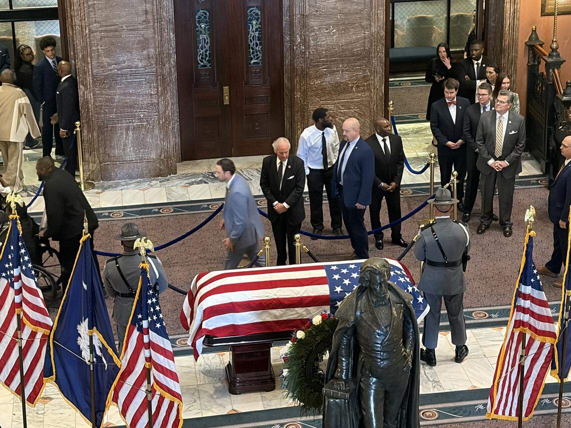 Gov. Henry McMaster pays his respects to Rev. Jesse Jackson on Monday, March 2, 2026.