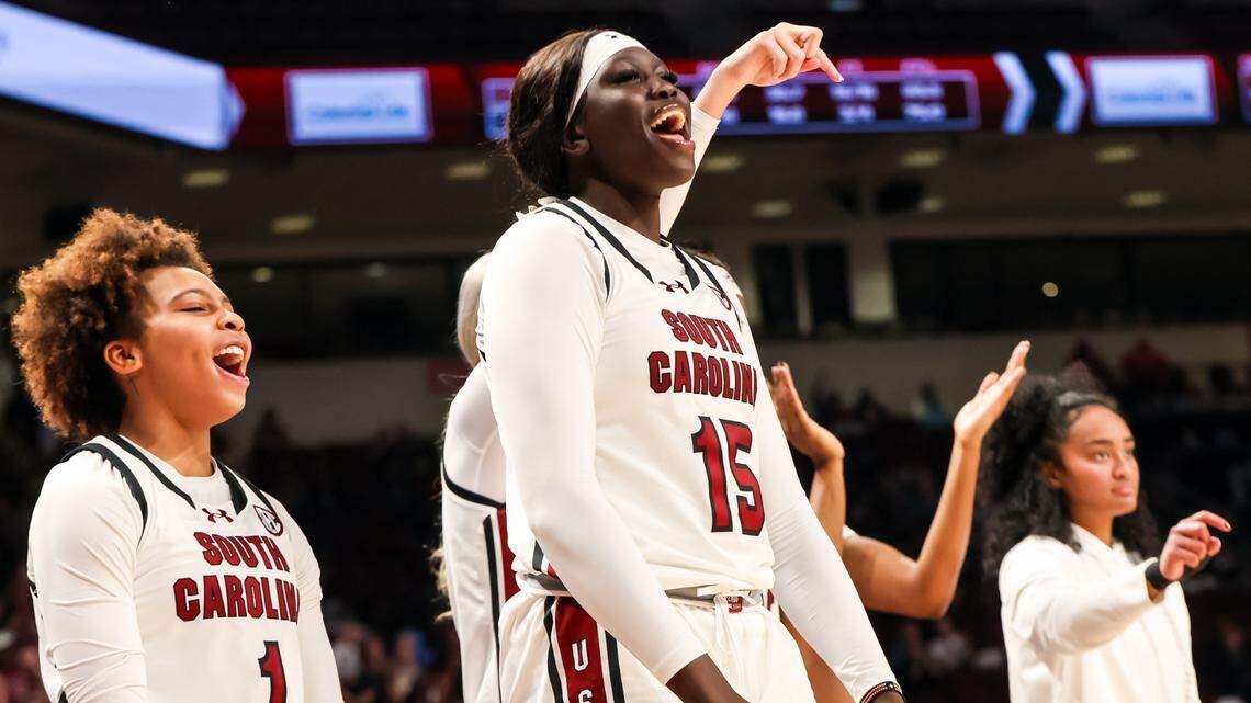 South Carolina Gamecocks guard forward Adhel Tac (15)