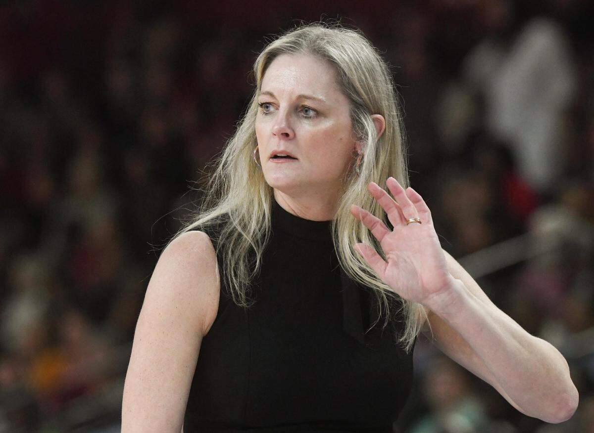 Tennessee Head Coach Kellie Harper in the game with South Carolina Gamecocks during the second quarter of the SEC Women’s Basketball Tournament game at the Bon Secours Wellness Arena in Greenville, S.C. Saturday, March 9, 2024.