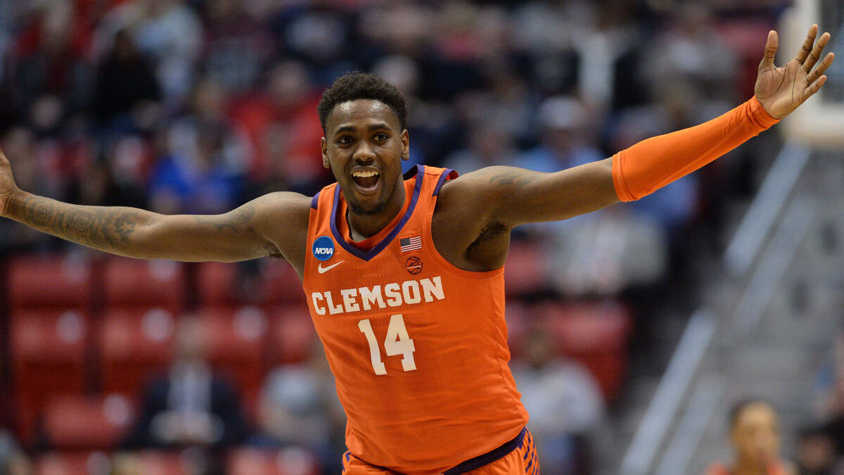 Elijah Thomas helped Clemson to the Sweet 16 last season.