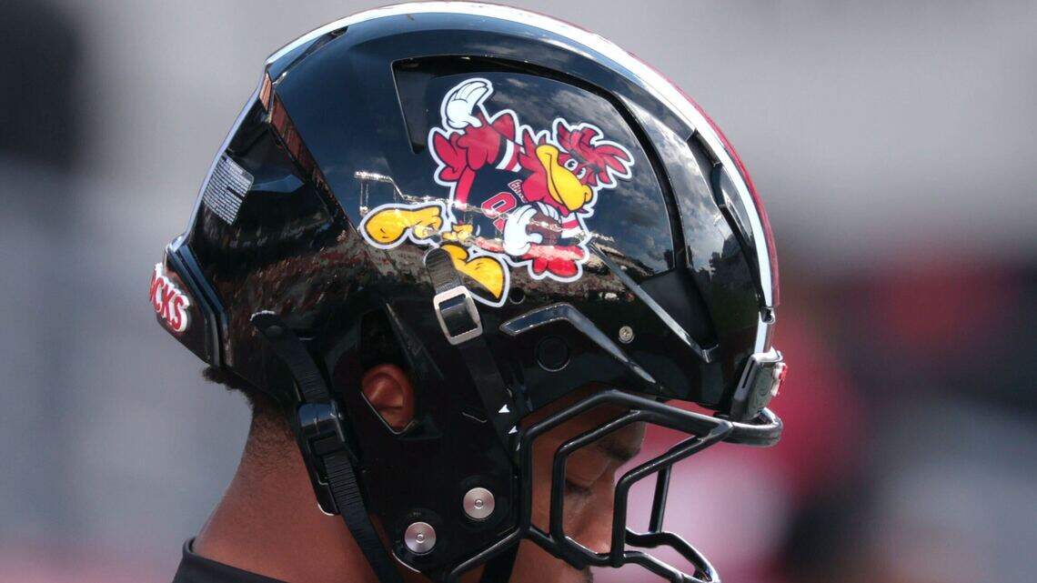 Look: South Carolina wearing special Cocky helmet for today’s football game