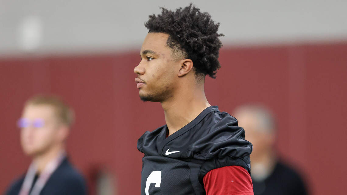 Dylan Stewart has apologized, Beamer says. The latest on his status with Gamecocks