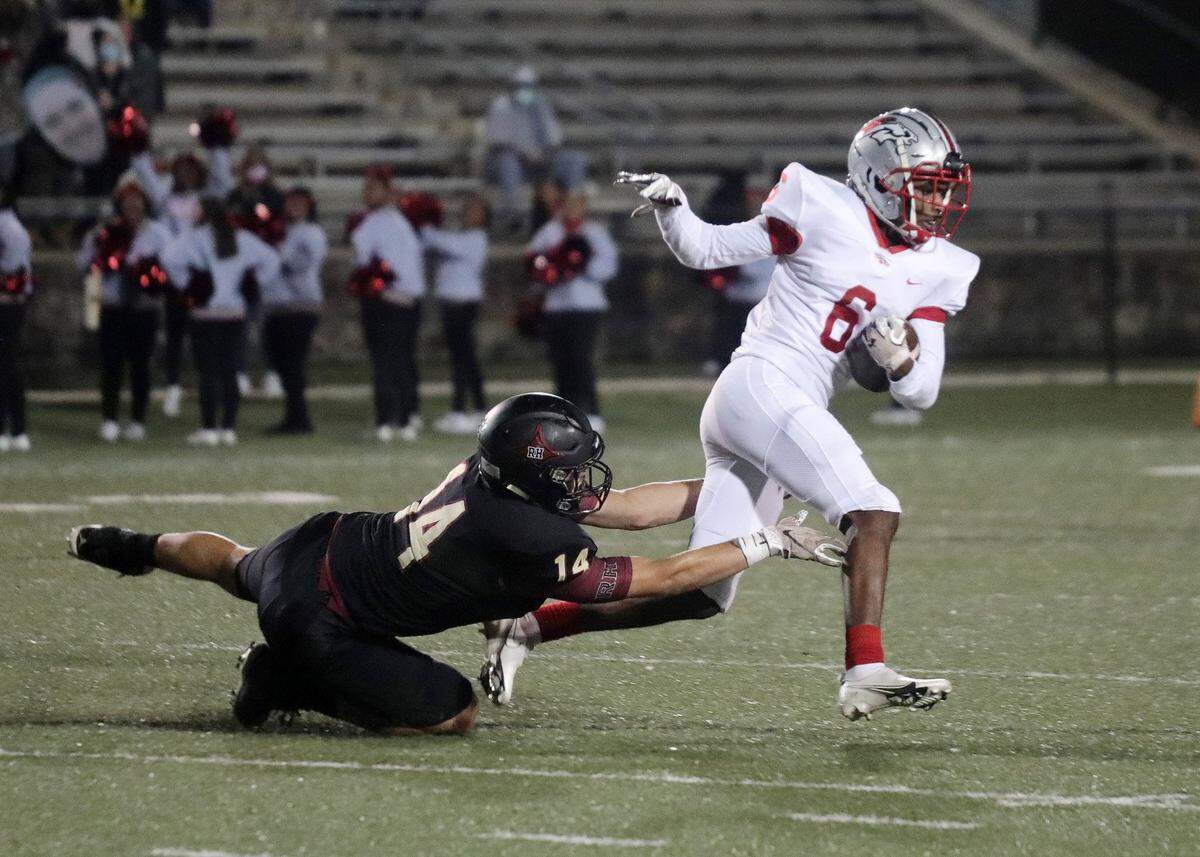 South Pointe’s Quan Peterson (6)