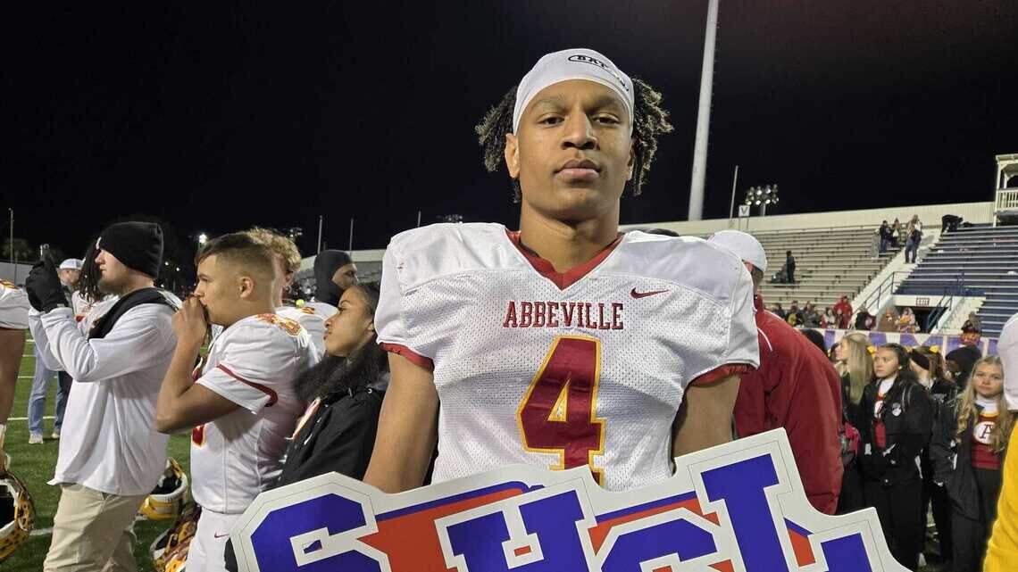 Gamecocks signee Damarcus Leach powers team to SC football state championship