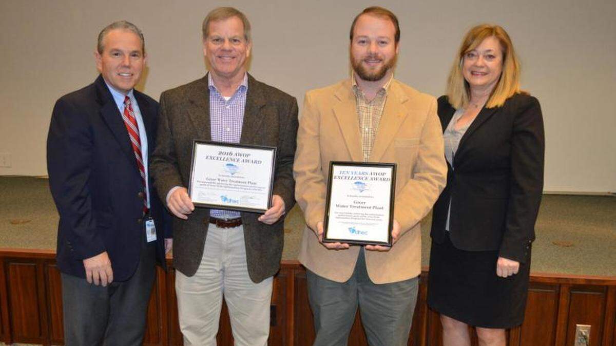 Mark Hollis, far left, was the interim water bureau chief at the S.C. Department of Health and Environmental Control from May 2017 to March 2018. On the far right is Myra Reece, who heads DHEC’s environmental division.
