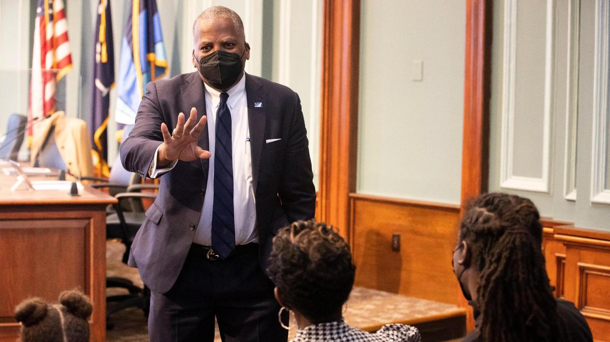 Columbia, South Carolina Mayor Steve Benjamin talks to supporters and constituents before his last city council session as mayor on Tuesday, December 21, 2021.