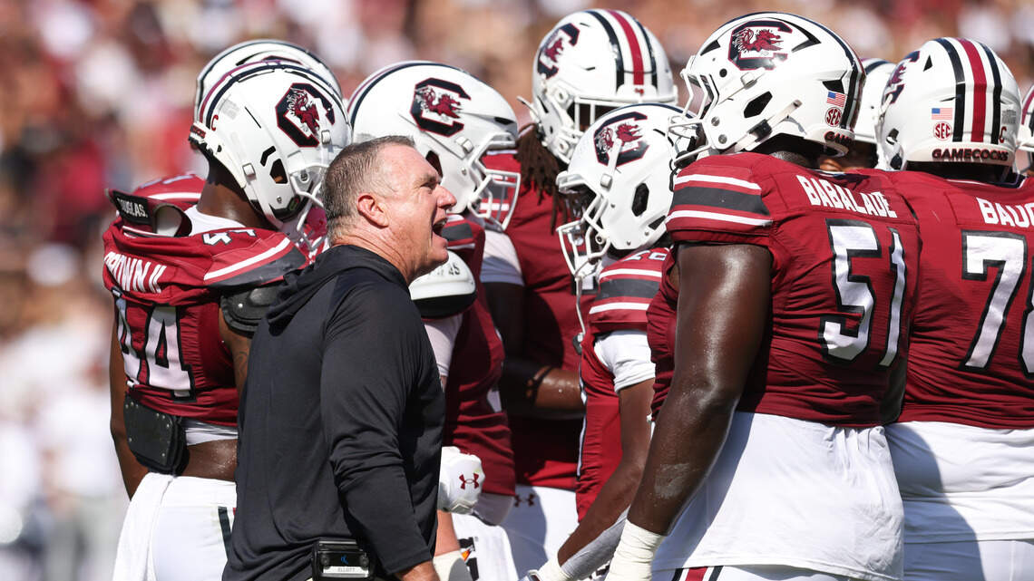 Thumbs up, thumbs down: First reactions to South Carolina’s loss to Oklahoma