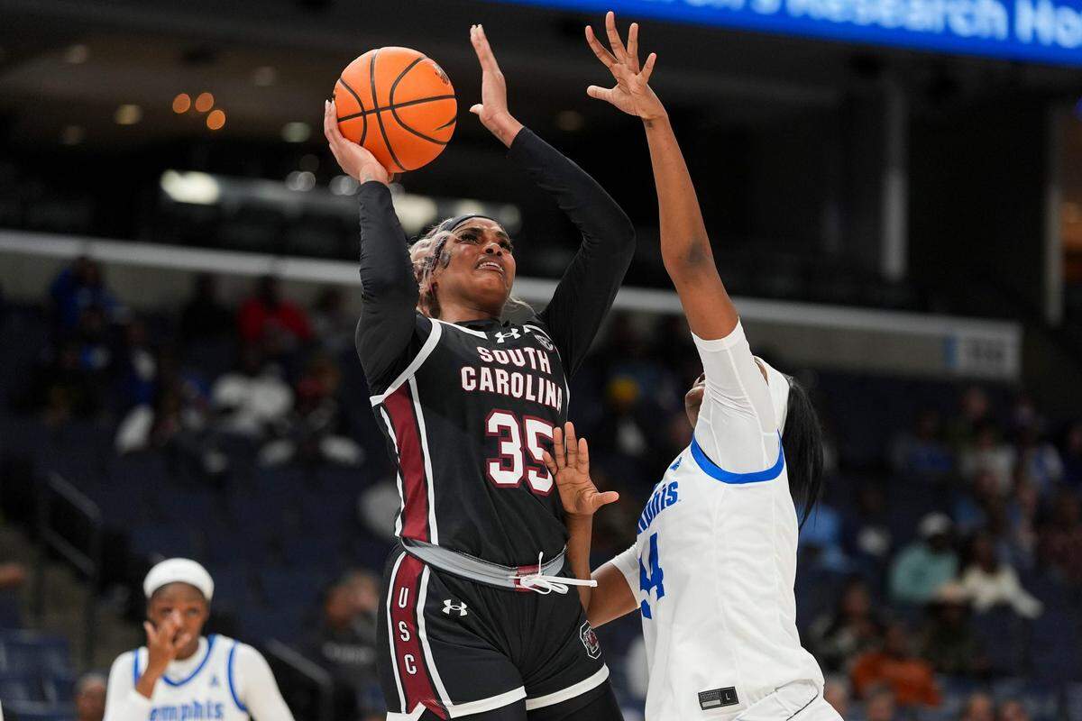 South Carolina’s Sakima Walker (35) goes for a layup during the game between South Carolina and Memphis in the Hoops for St. Jude Tip Off Classic at FedExForum on Tuesday, October 15, 2024.