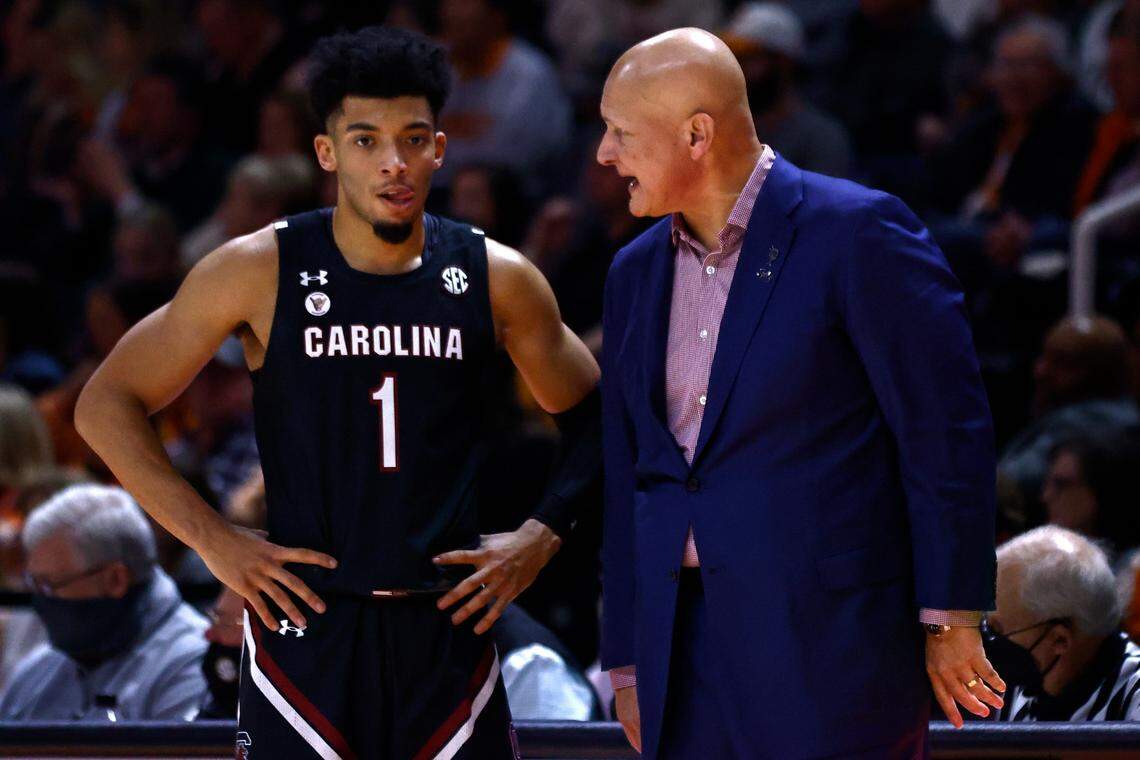 Frank Martin talks with guard Jacobi Wright (1) during the Tennessee game Jan. 11 in Knoxville.