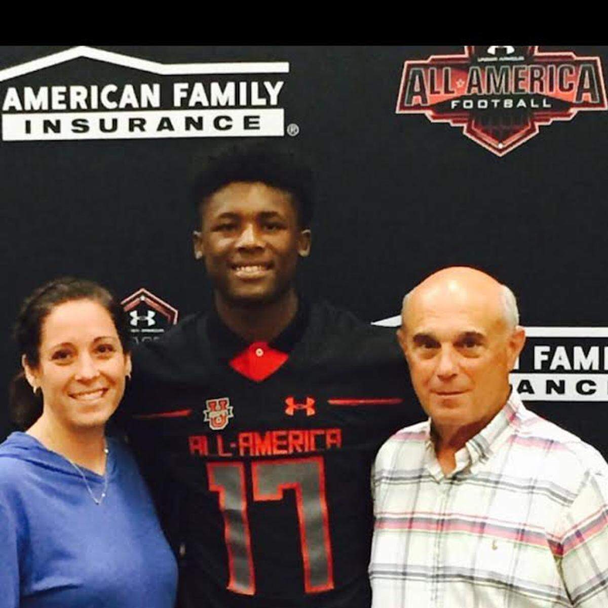When Tee Higgins was a senior at Oak Ridge (Tenn.) in 2016, he was named an Under Armour All American. Pictured with him are guidance counselor and head girls basketball coach Paige Taylor (left) and former head football coach and current Oak Ridge athletic director Joe Gaddis (right).