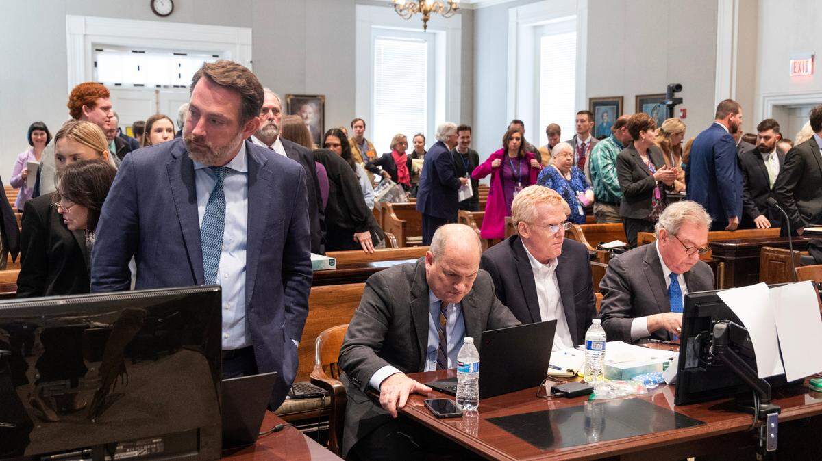 Murdaugh’s behavior changed during investigation, SLED statement scrutinized