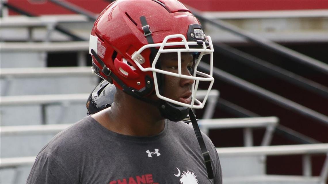 3-star 2024 Greenville High School offensive lineman Blake Franks is weighing offers from in-state rivals Clemson and South Carolina as he weighs a decision.