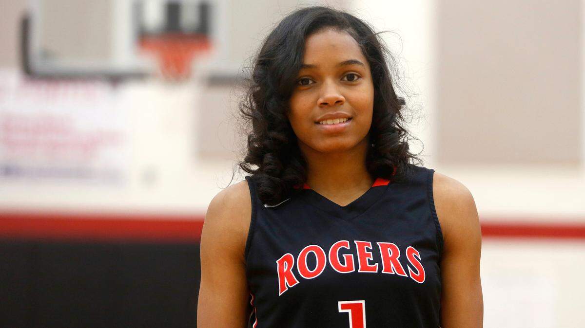 Zia Cooke at Rogers High School in Toledo on Monday, November 20, 2017. THE BLADE/KURT STEISS