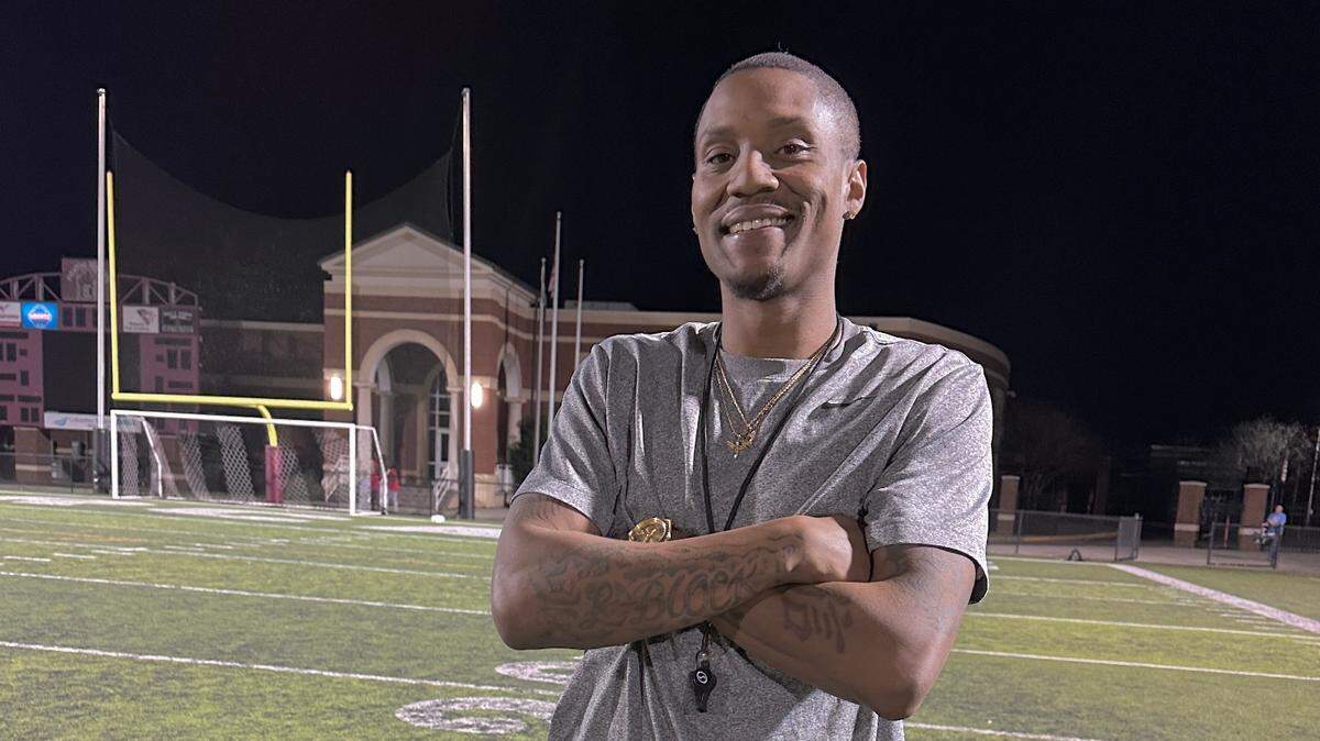 During his South Carolina career, Shaq Roland caught 51 passes for over 800 yards and nine touchdowns.