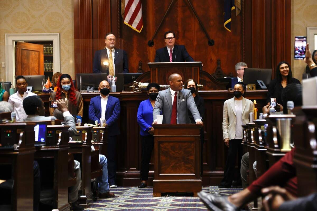 S.C. House Minority Leader Todd Rutherford, D-Richland, introduces the 2022 NCAA championship University of South Carolina women’s basketball team in the S.C. House at State House in Columbia, S.C., on Wednesday, April 6, 2022.