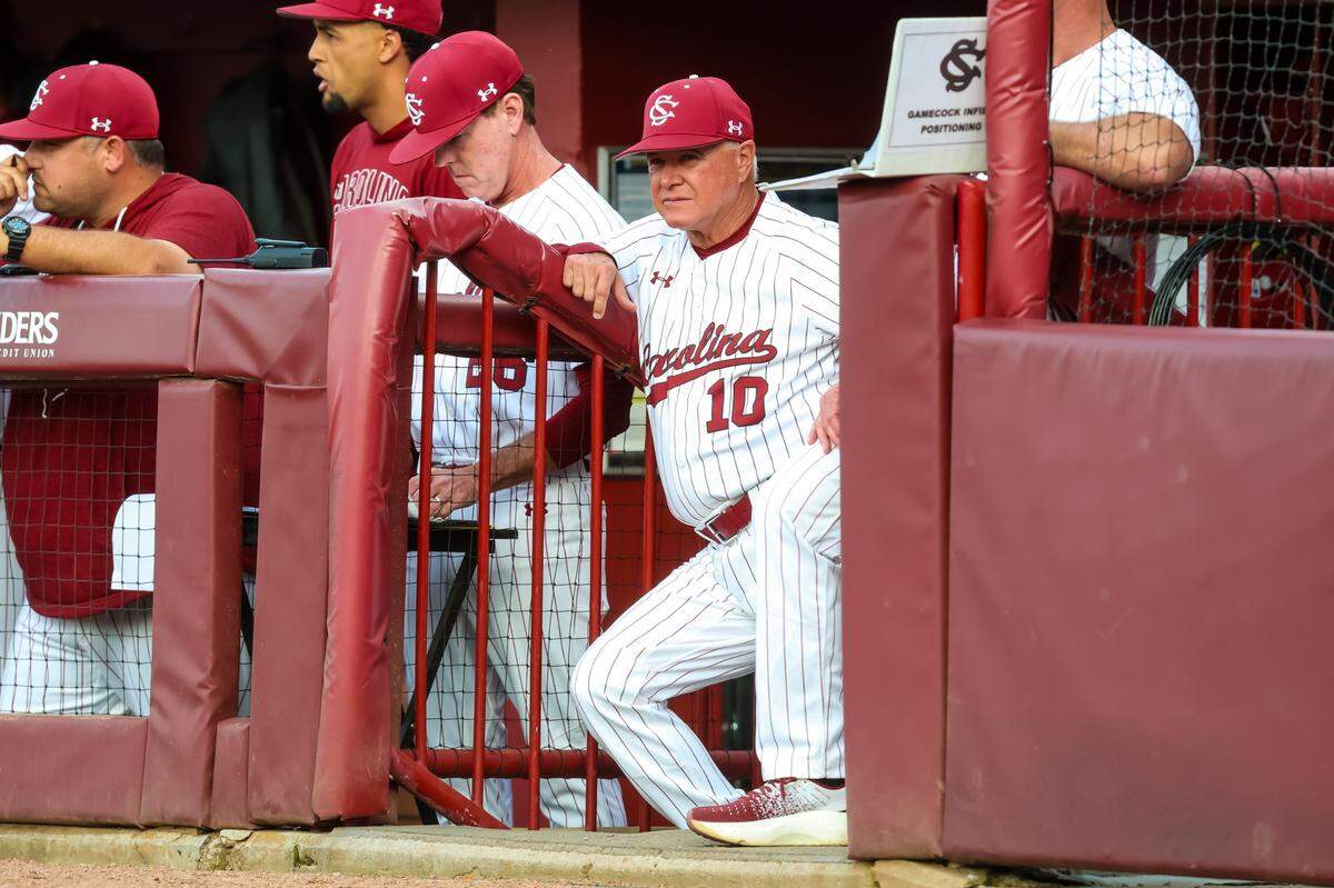 South Carolina Gamecocks head coach Paul Mainieri directs his team against the Tennessee Vols during their game at Founders Park, 3/28/25.