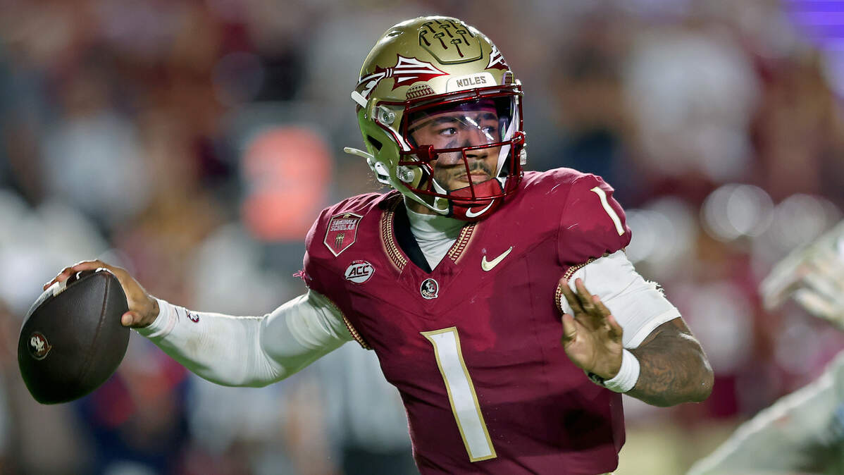 Florida State quarterback Tommy Castellanos (1)