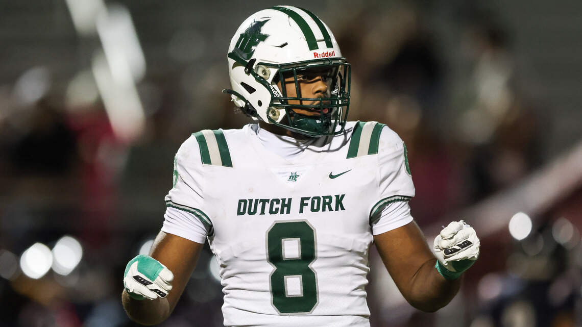 The latest with South Carolina’s pursuit of Michigan commit Julian Walker