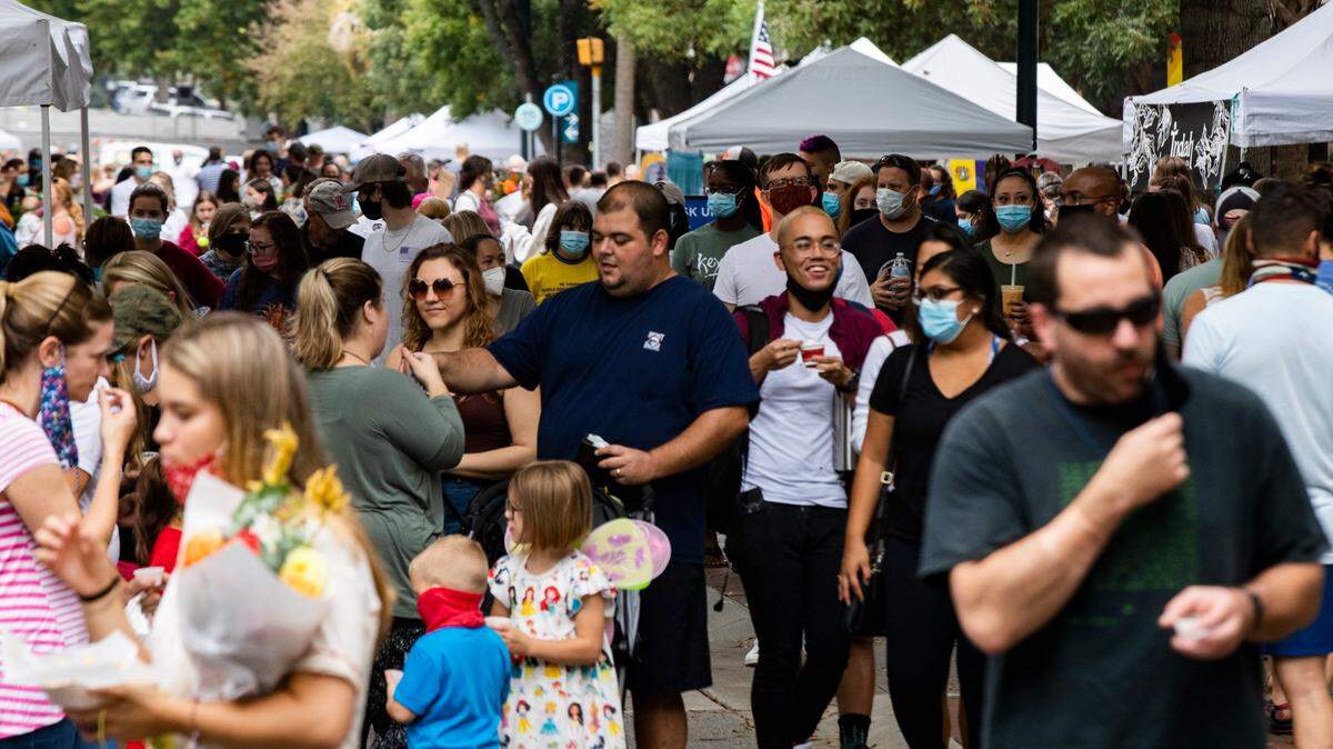 Crowds shop for crafts and food at the Soda City Market in downtown Columbia, South Carolina. New Census data breaks down demographic changes in South Carolina for 2024.