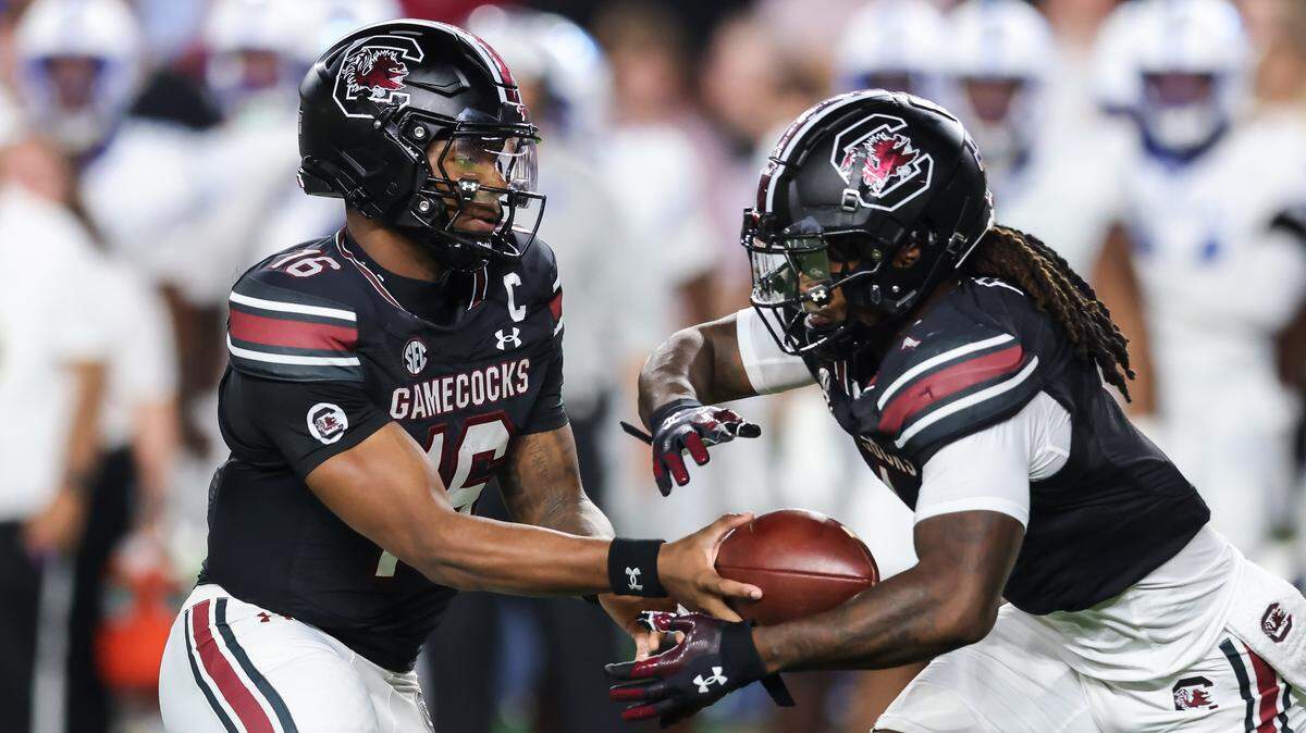 South Carolina quarterback LaNorris Sellers (16) hands off the ball to running back Rahsul Faison (1) during the Gamecocks’ game against Kentucky at Williams-Brice Stadium in Columbia on Saturday, September 27, 2025.