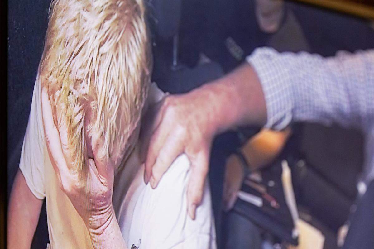 Alex Murdaugh is interviewed by SLED agent David Owen and Colleton County Sheriff’s Office detective Laura Rutland inside of Owen’s car the night of June 7, 2021. Also present was an attorney from the PMPED law firm, Danny Henderson.