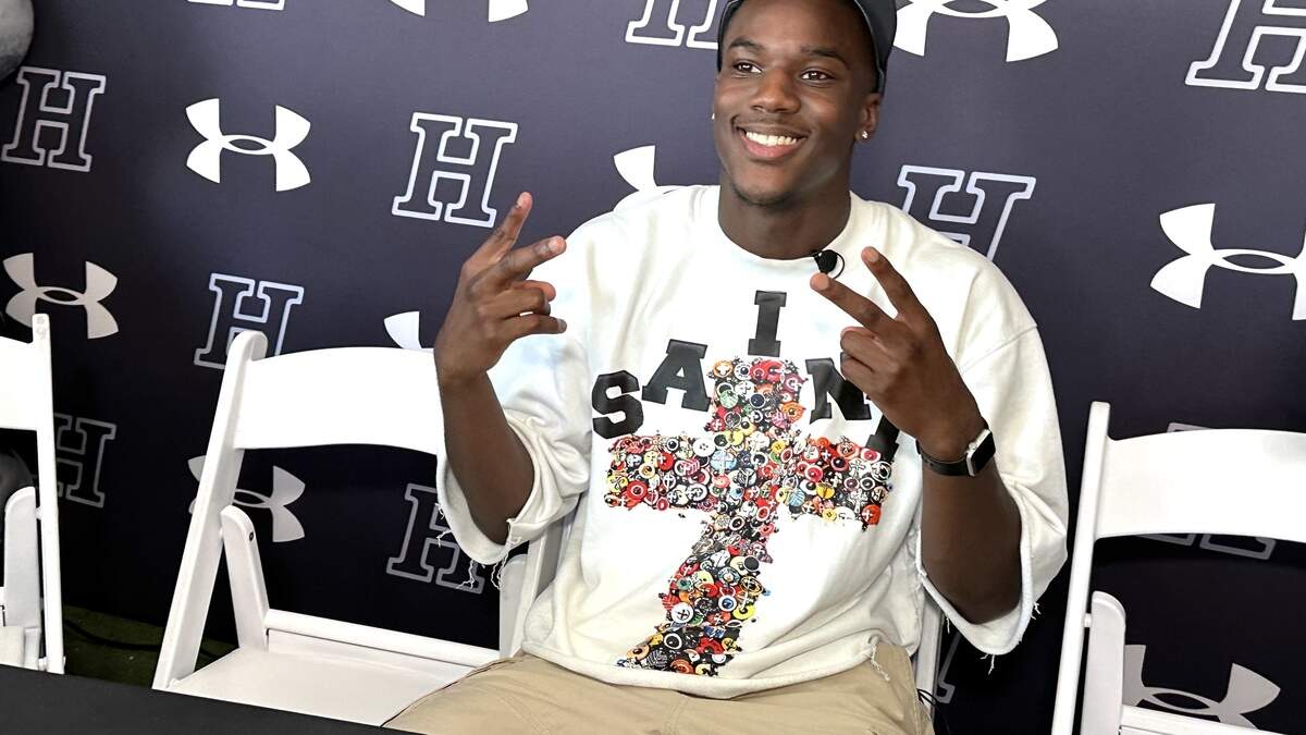 Four-star safety Davion Jones committed to South Carolina on July 2, 2026 in Charlotte.