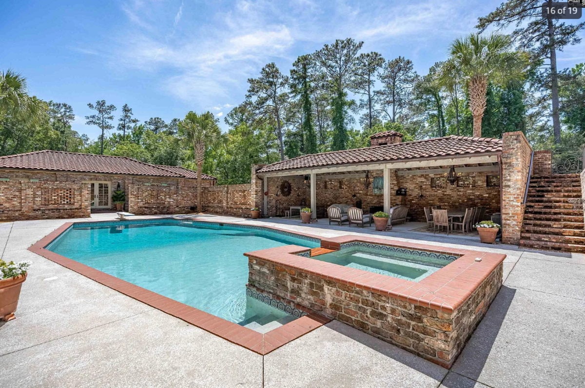 A 5$ million Columbia mansion is for sale. See inside.