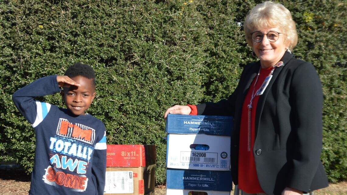 Kindergartner rallies Columbia school to support his soldier dad deployed for holidays