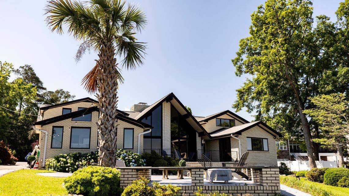 A short-term rental on Lake Murray near Bundrick Island.