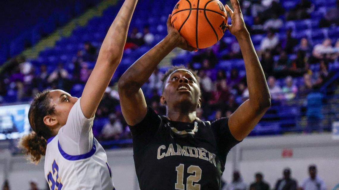 Joyce Edwards wins SC Gatorade Player of the Year, named finalist for national award