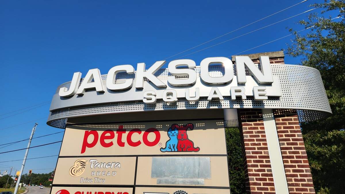 A Metro Diner restaurant is slated for the Jackson Square shopping center on Percival Road near Forest Drive.
