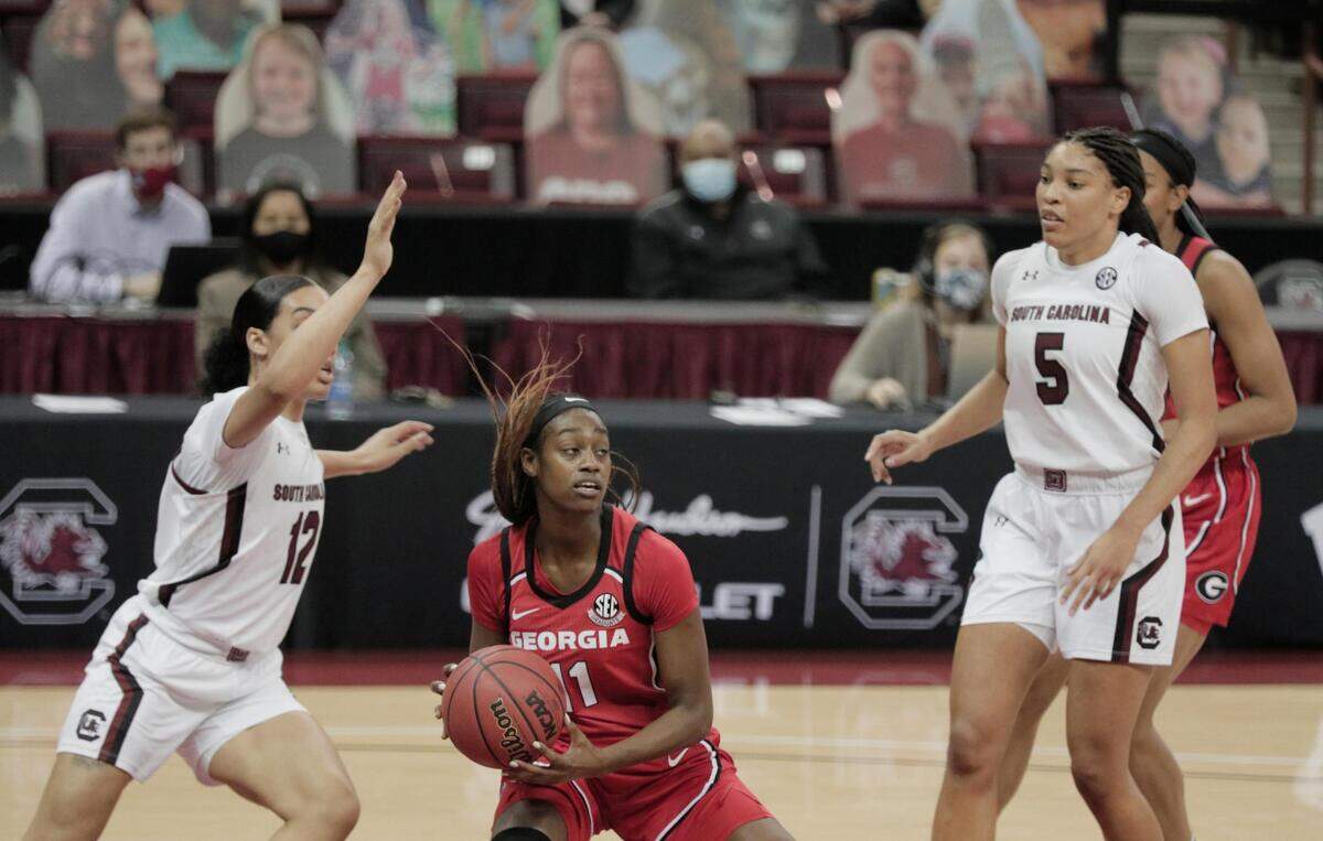 Georgia Lady Bulldogs guard Maya Caldwell (11) prepares to shoot at Colonial Life Arena on Thursday, January 21, 2021.