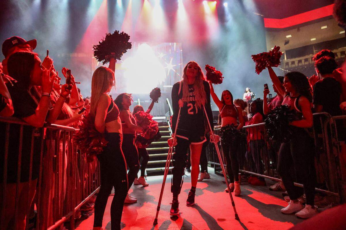 South Carolina's Chloe Kitts (21) is introduced during the Garnet & Black Madness on Oct. 21, 2025 at Colonial Life Arena.