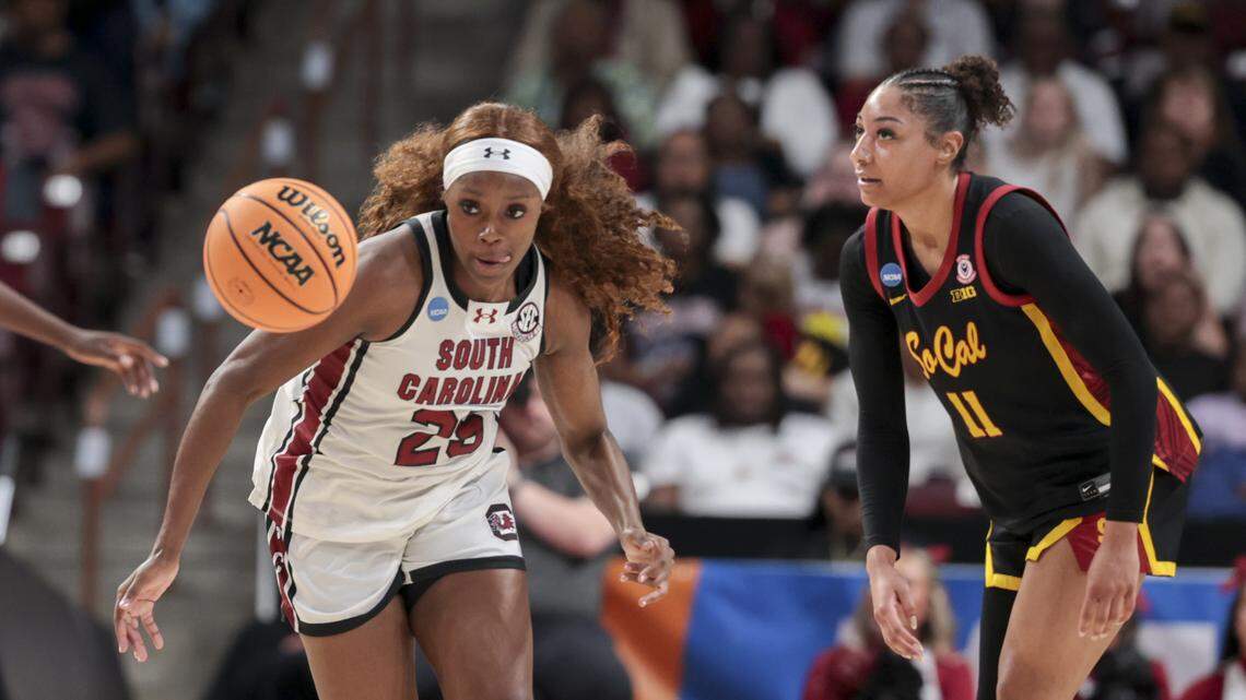 Sweet 16th: South Carolina sacks Southern Cal in dominant March Madness win