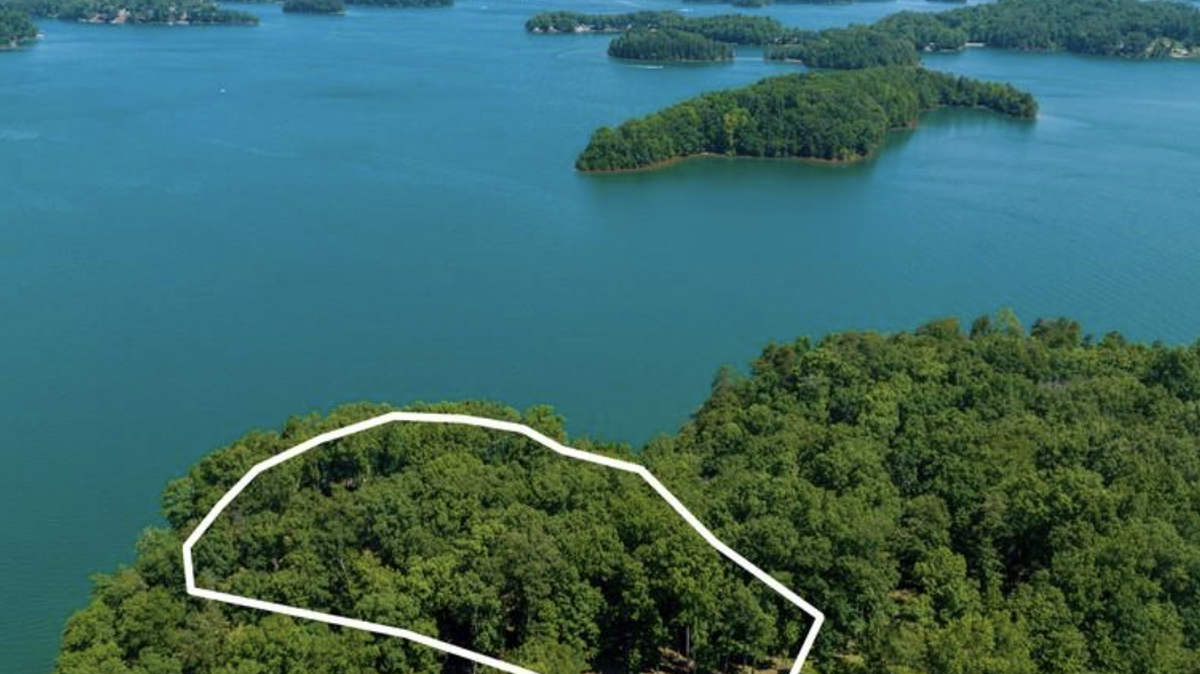 A 2.3 acre SC waterfront tract with mountain views is for sale for $4.3 million. It’s located in a Cliff’s community on Lake Keowee.