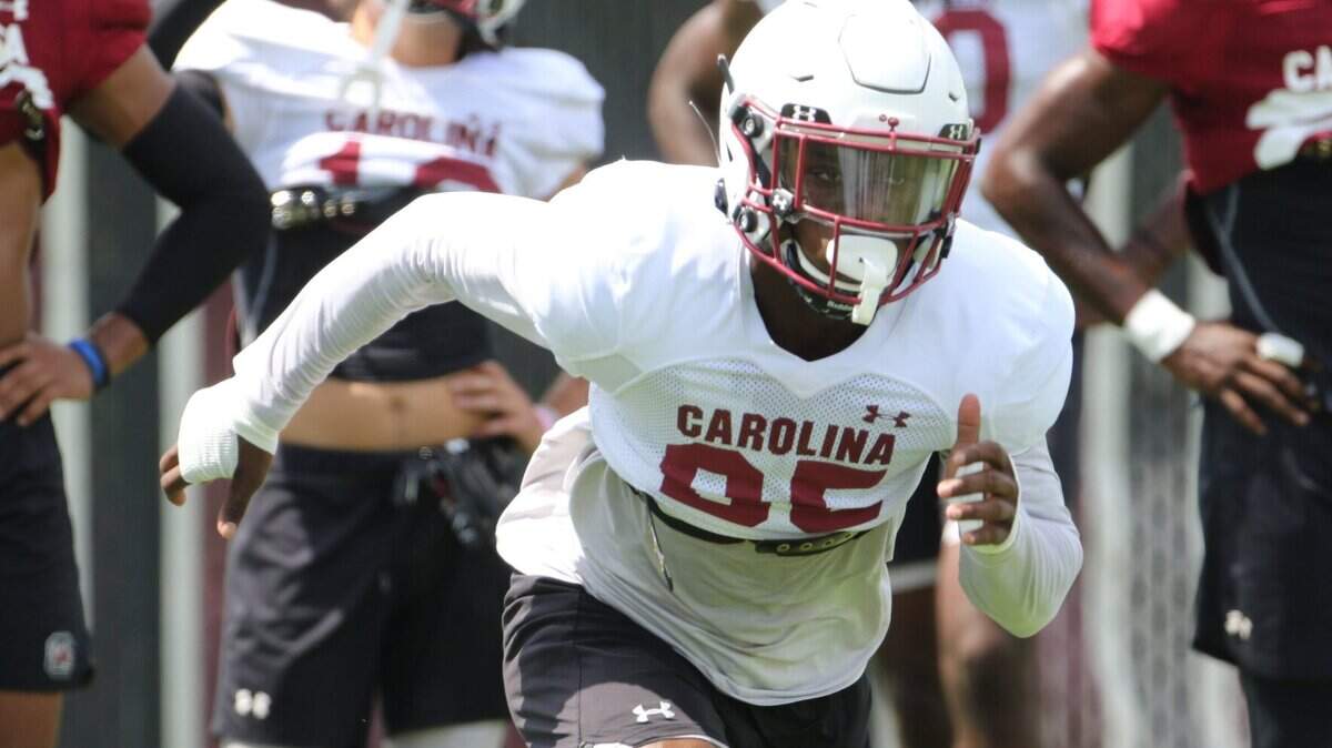 University of South Carolina wide receiver Payton Mangrum (85) practices drills during practice on Monday, Aug. 8, 2022.