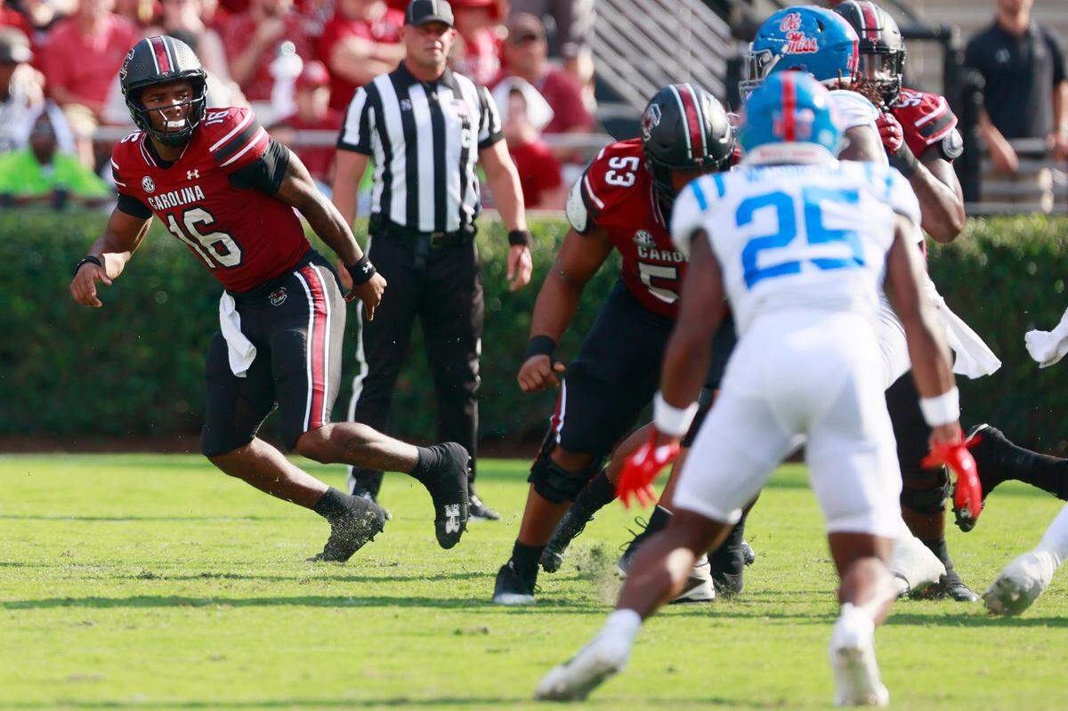 South Carolina quarterback LaNorris Sellers (16) plays Ole Miss on Saturday, October 5, 2024.
