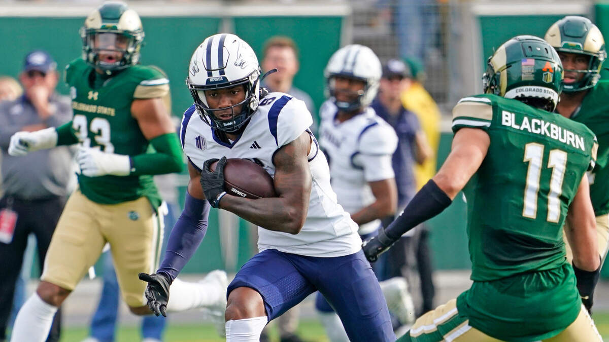 Nevada Wolf Pack wide receiver Dalevon Campbell (5)