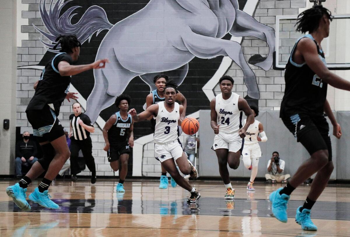 Ridge View’s Tyler Rice 3 makes his way down court against Dorman on Friday, February 26, 2021.